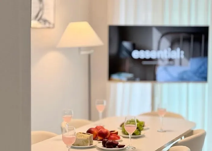 아파트 Sindaebang Station 8 Minutes On Foot 20 Minutes By Subway From Hongdae To Gangnam 3 4 Queen Beds 1 Bed Per Person 2 Floor 1 Minute From Convenience Store 서울특별시