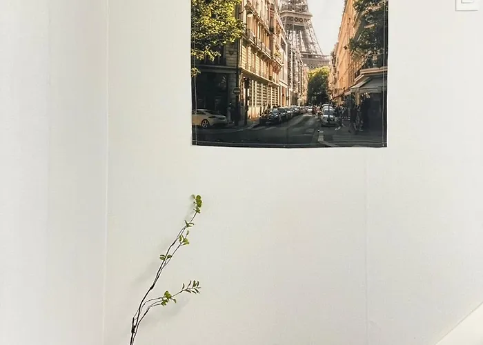 Sindaebang Station 8 Minutes On Foot 20 Minutes By Subway From Hongdae To Gangnam 3 4 Queen Beds 1 Bed Per Person 2 Floor 1 Minute From Convenience Store 서울특별시
